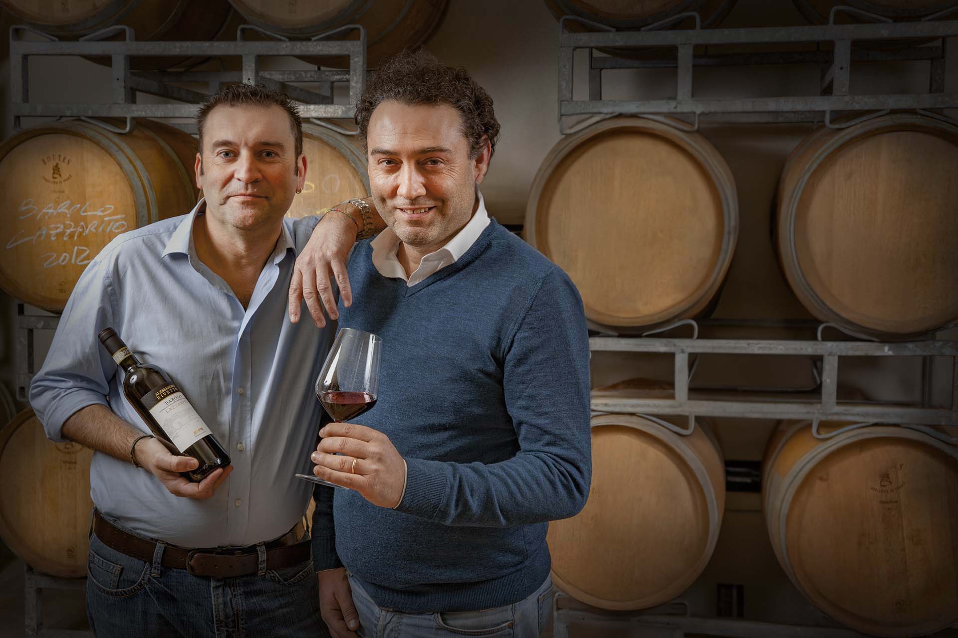 Alessandro Rivetto met zijn wijnmaker