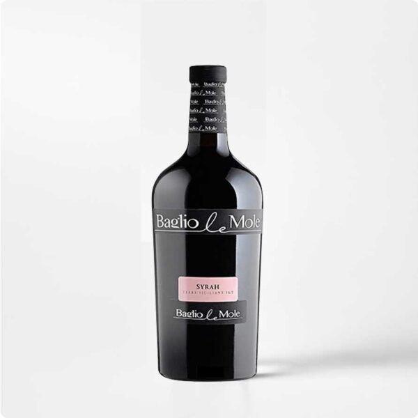 Syra Baglio Fles Baglio di Mole Syrah tegen witte achtergrond